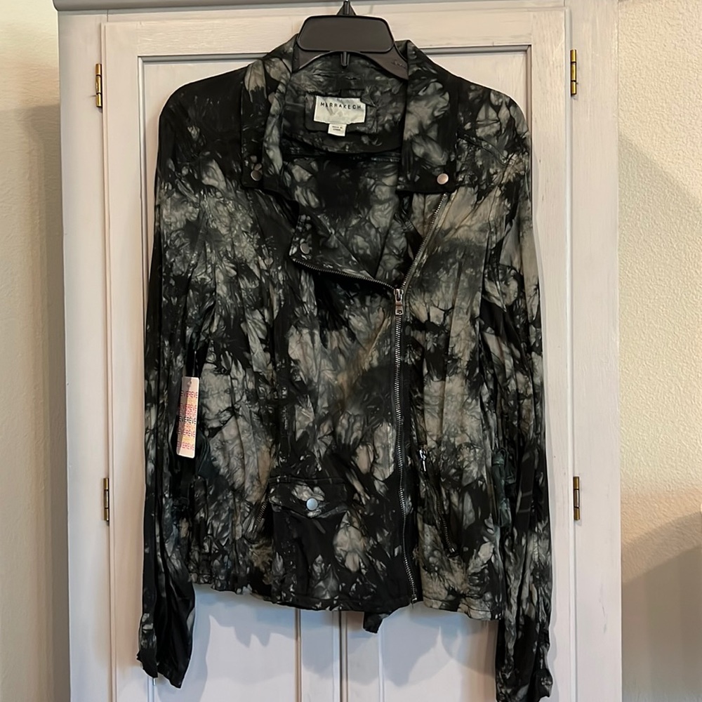NWT medium tie dye - Picture 2 of 5